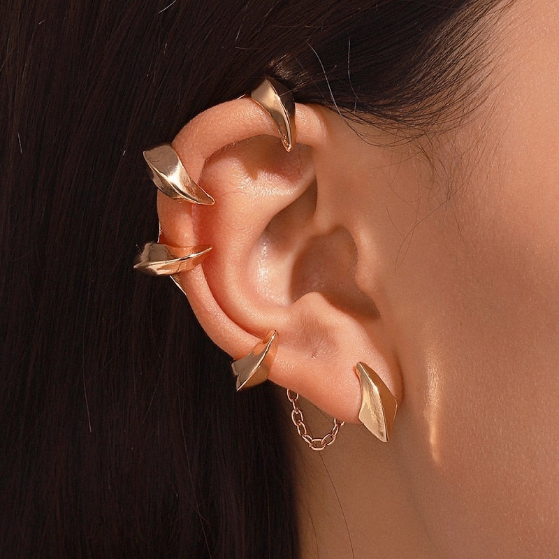 |200001034:361180#gold right ear